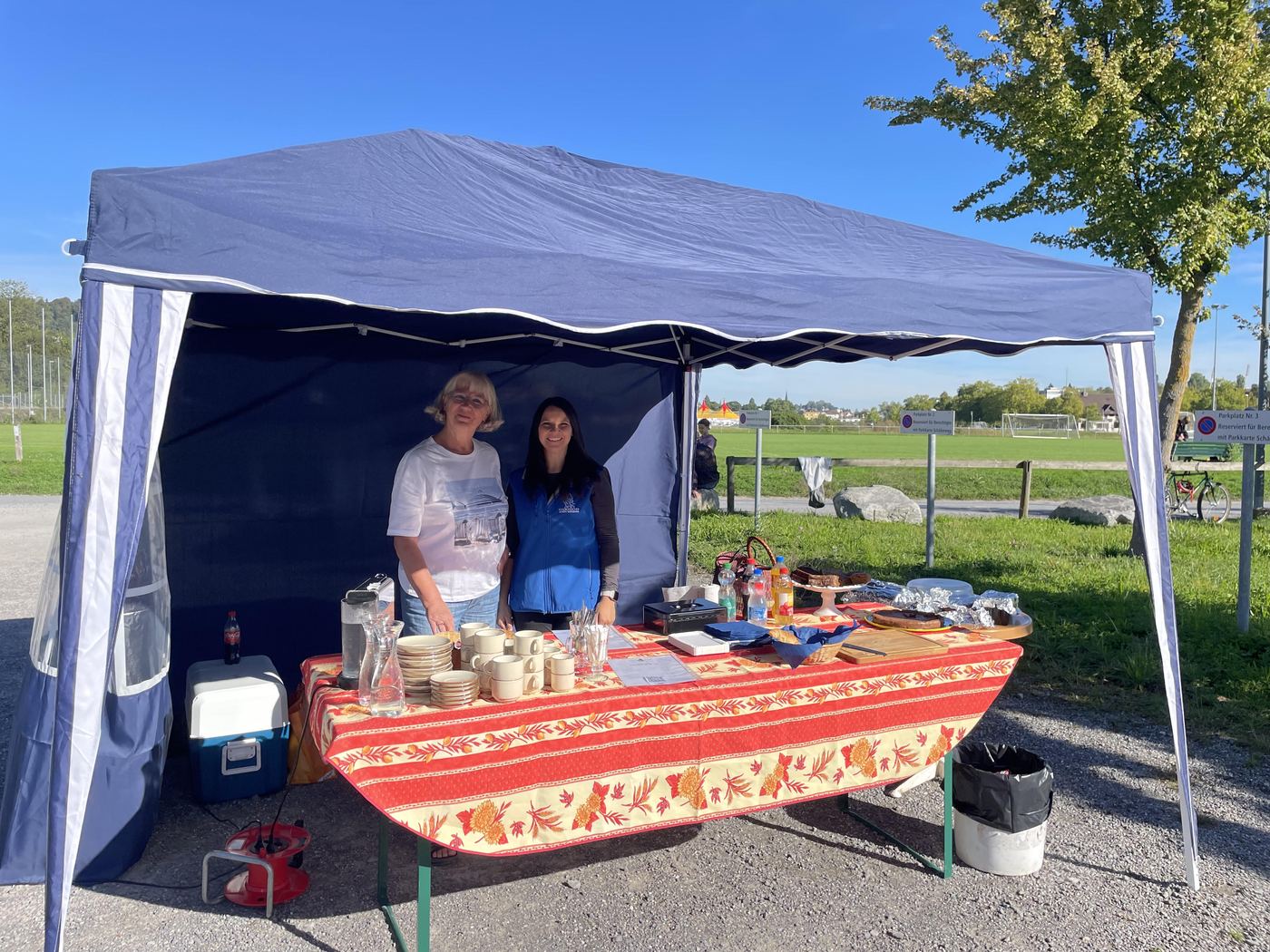 Agility-Plauschturnier 2026: Unser Stand mit Kaffee und Kuchen